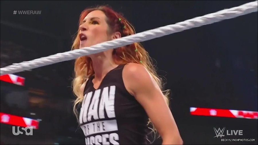 WWE_Monday_Night_Raw_2023_05_08_720p_HDTV_x264-NWCHD_mp4_005436985.jpg