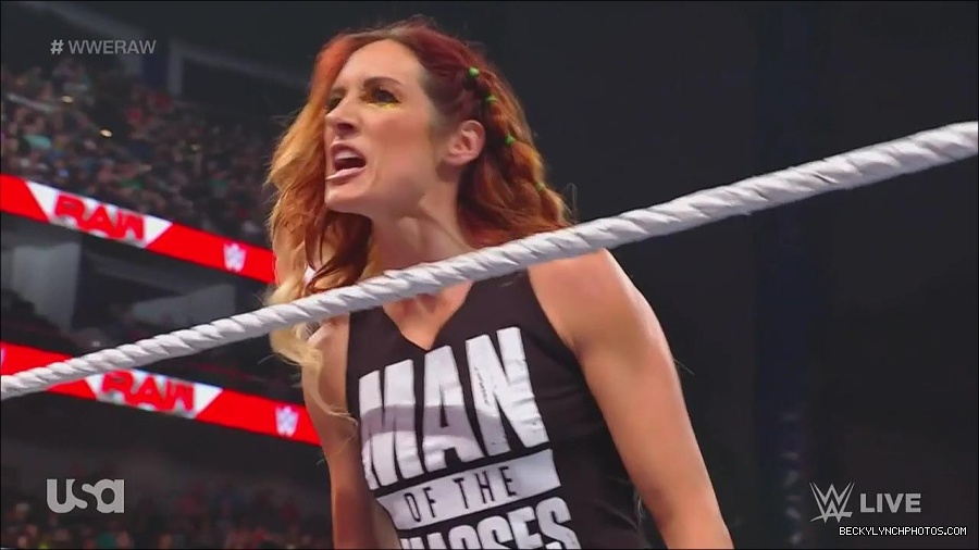 WWE_Monday_Night_Raw_2023_05_08_720p_HDTV_x264-NWCHD_mp4_005437386.jpg