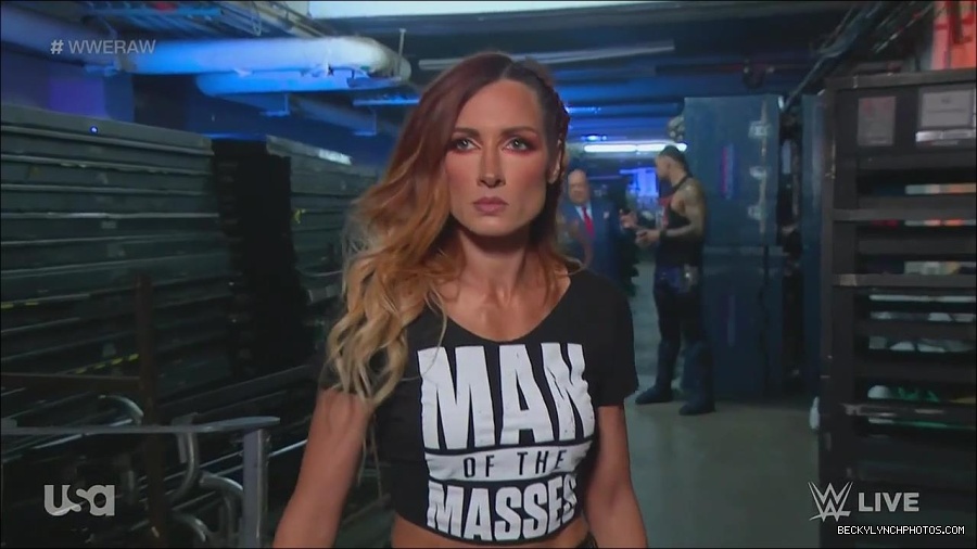 WWE_Monday_Night_Raw_2023_05_15_720p_HDTV_x264-NWCHD_mp4_003035486.jpg