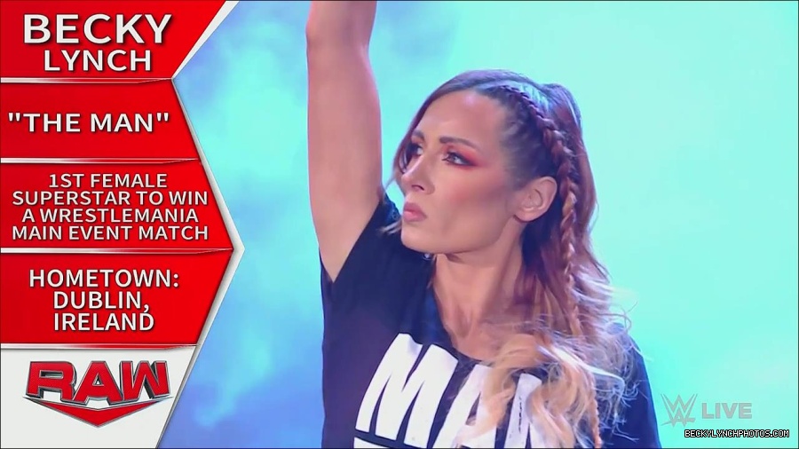 WWE_Monday_Night_Raw_2023_05_15_720p_HDTV_x264-NWCHD_mp4_003073624.jpg