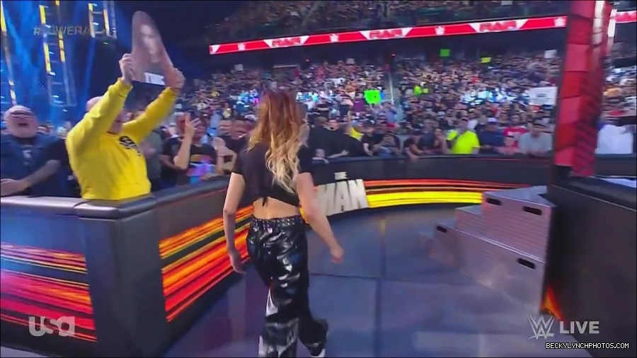 WWE_Monday_Night_Raw_2023_05_15_720p_HDTV_x264-NWCHD_mp4_003087238.jpg