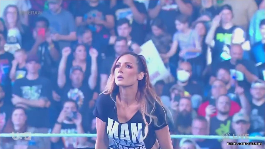 WWE_Monday_Night_Raw_2023_05_15_720p_HDTV_x264-NWCHD_mp4_003101252.jpg