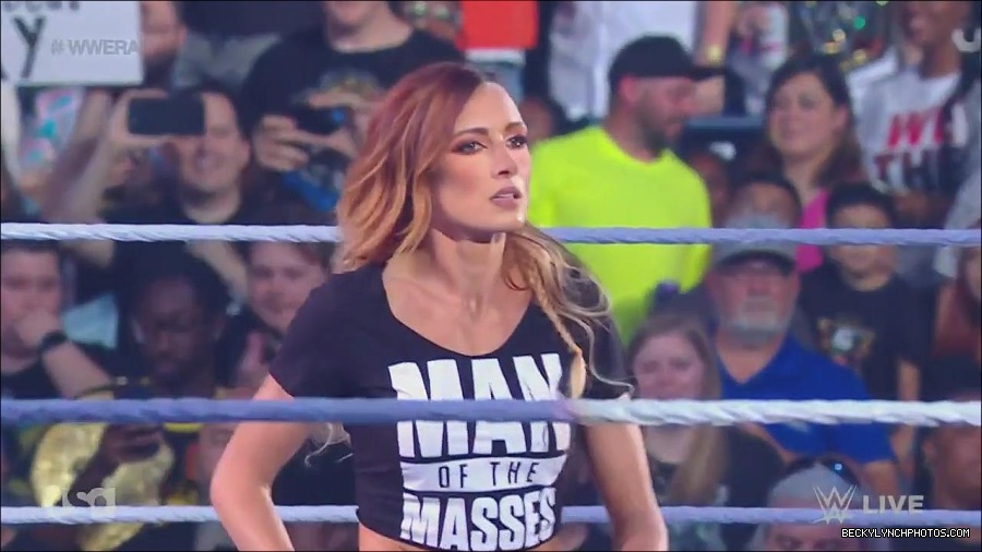 WWE_Monday_Night_Raw_2023_05_15_720p_HDTV_x264-NWCHD_mp4_003124075.jpg