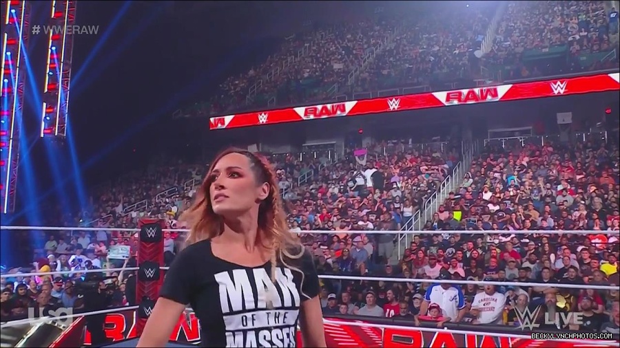 WWE_Monday_Night_Raw_2023_05_15_720p_HDTV_x264-NWCHD_mp4_003191542.jpg