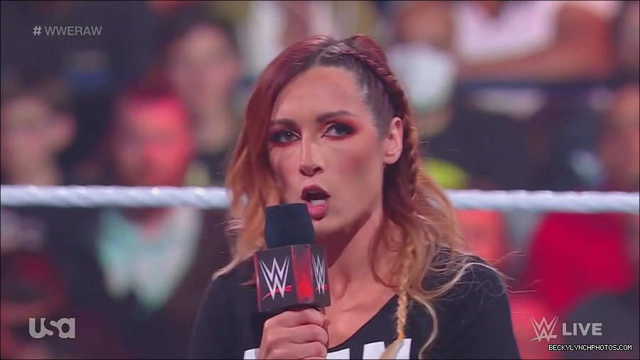 WWE_Monday_Night_Raw_2023_05_15_720p_HDTV_x264-NWCHD_mp4_003212763.jpg