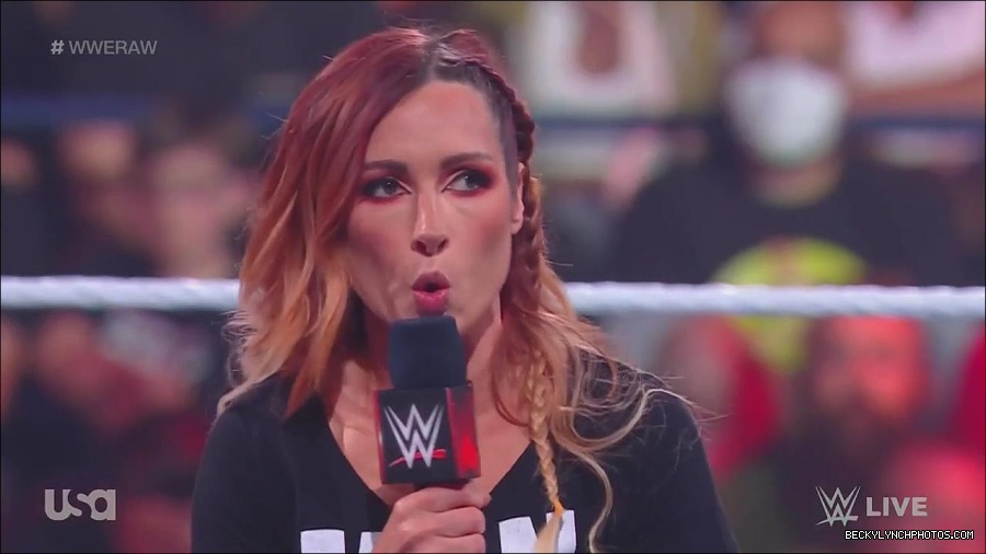WWE_Monday_Night_Raw_2023_05_15_720p_HDTV_x264-NWCHD_mp4_003213164.jpg