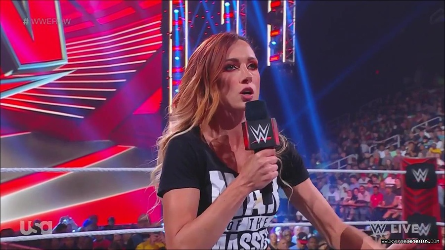 WWE_Monday_Night_Raw_2023_05_15_720p_HDTV_x264-NWCHD_mp4_003216367.jpg
