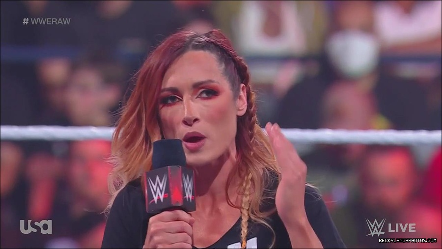 WWE_Monday_Night_Raw_2023_05_15_720p_HDTV_x264-NWCHD_mp4_003223975.jpg