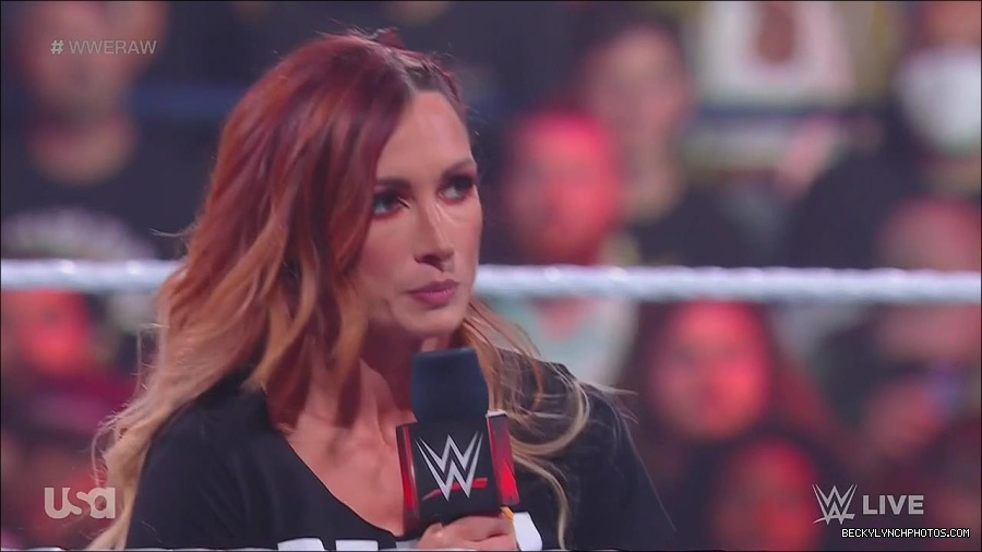 WWE_Monday_Night_Raw_2023_05_15_720p_HDTV_x264-NWCHD_mp4_003225576.jpg