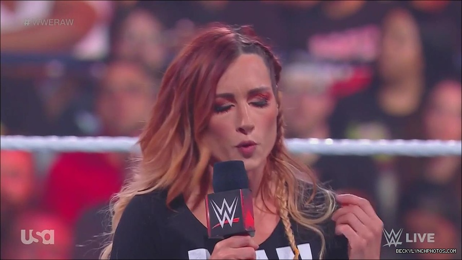 WWE_Monday_Night_Raw_2023_05_15_720p_HDTV_x264-NWCHD_mp4_003237188.jpg