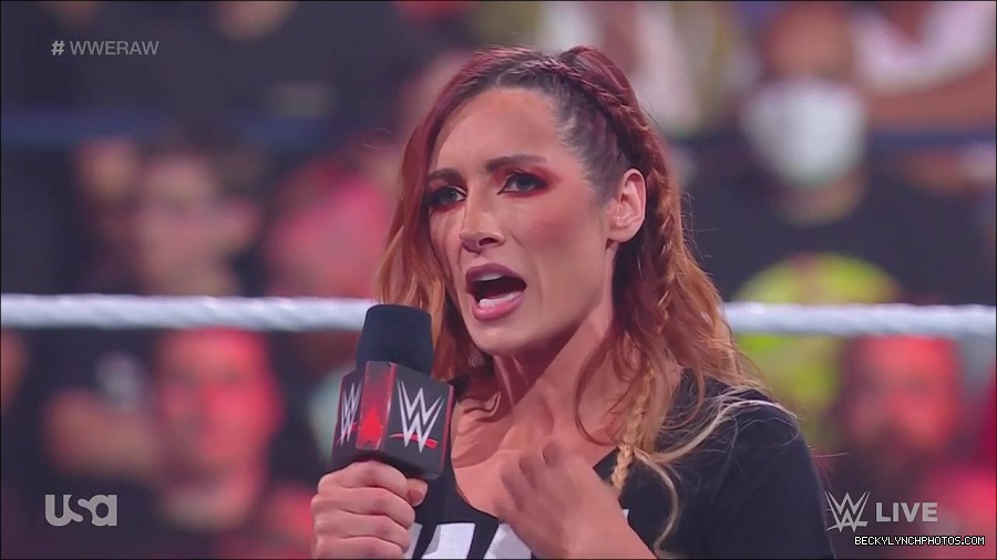 WWE_Monday_Night_Raw_2023_05_15_720p_HDTV_x264-NWCHD_mp4_003239590.jpg