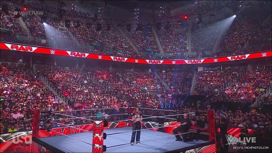 WWE_Monday_Night_Raw_2023_05_15_720p_HDTV_x264-NWCHD_mp4_003259210.jpg