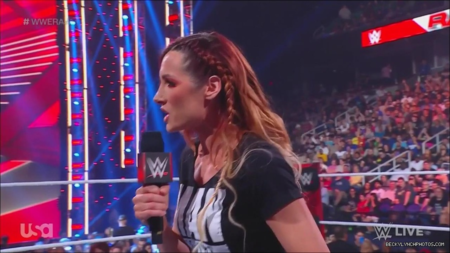 WWE_Monday_Night_Raw_2023_05_15_720p_HDTV_x264-NWCHD_mp4_003267218.jpg