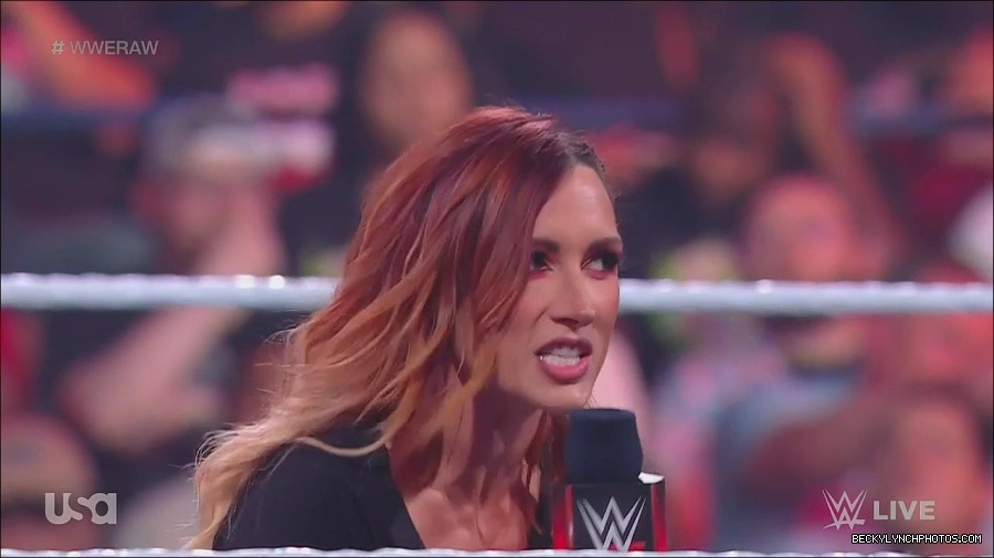 WWE_Monday_Night_Raw_2023_05_15_720p_HDTV_x264-NWCHD_mp4_003268819.jpg