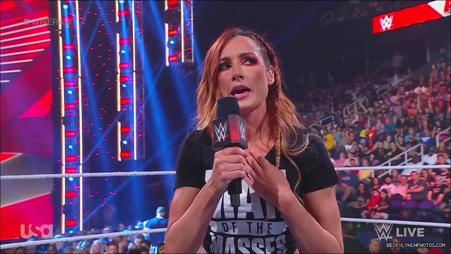 WWE_Monday_Night_Raw_2023_05_15_720p_HDTV_x264-NWCHD_mp4_003273624.jpg