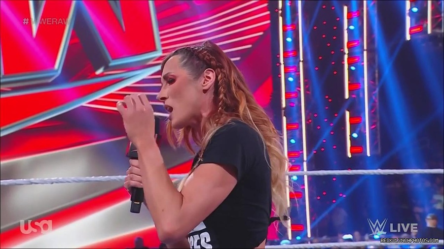 WWE_Monday_Night_Raw_2023_05_15_720p_HDTV_x264-NWCHD_mp4_003277228.jpg