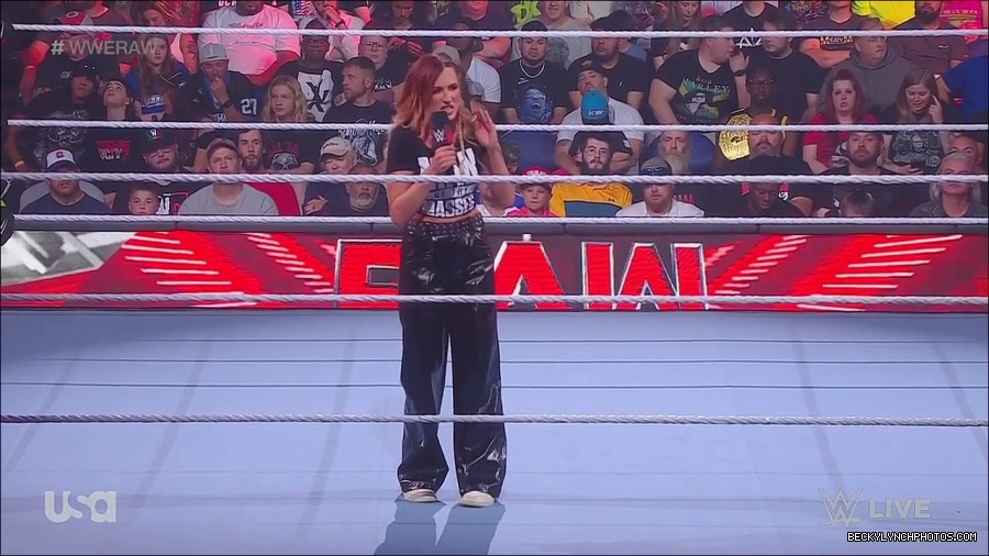 WWE_Monday_Night_Raw_2023_05_15_720p_HDTV_x264-NWCHD_mp4_003278829.jpg