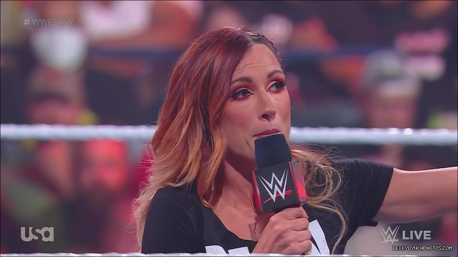 WWE_Monday_Night_Raw_2023_05_15_720p_HDTV_x264-NWCHD_mp4_003283234.jpg
