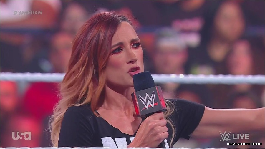 WWE_Monday_Night_Raw_2023_05_15_720p_HDTV_x264-NWCHD_mp4_003285636.jpg