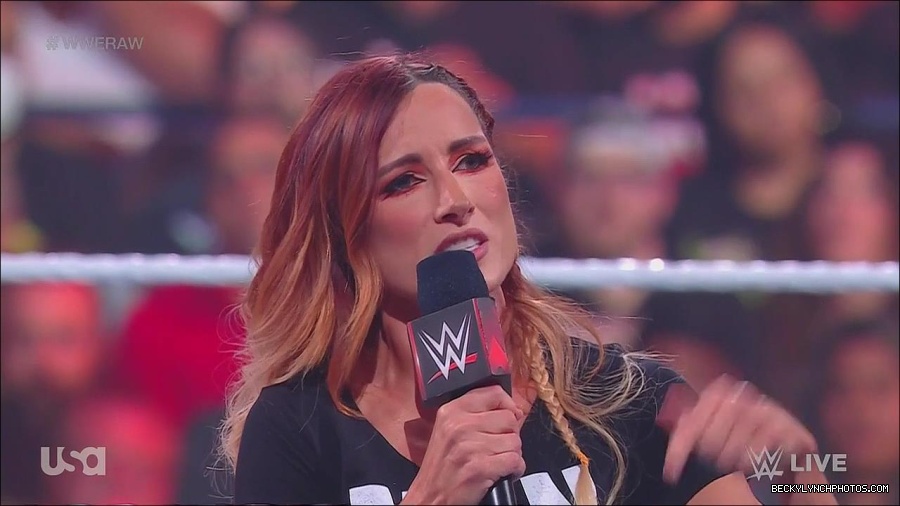 WWE_Monday_Night_Raw_2023_05_15_720p_HDTV_x264-NWCHD_mp4_003290041.jpg
