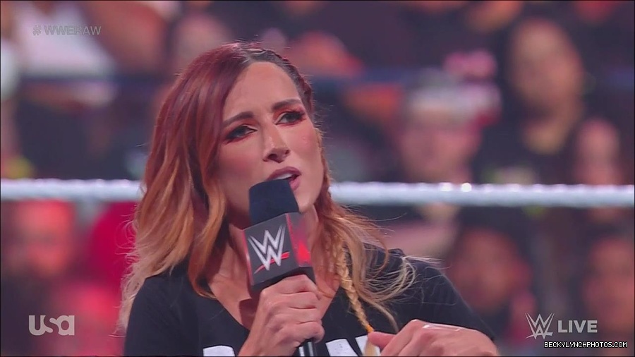 WWE_Monday_Night_Raw_2023_05_15_720p_HDTV_x264-NWCHD_mp4_003290441.jpg