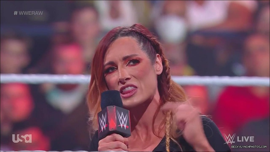 WWE_Monday_Night_Raw_2023_05_15_720p_HDTV_x264-NWCHD_mp4_003292843.jpg