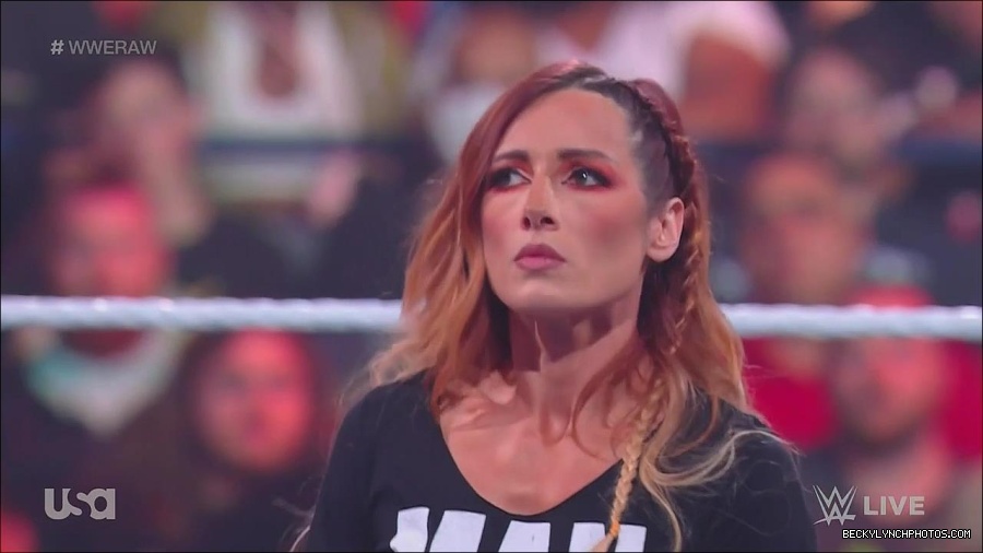 WWE_Monday_Night_Raw_2023_05_15_720p_HDTV_x264-NWCHD_mp4_003296447.jpg