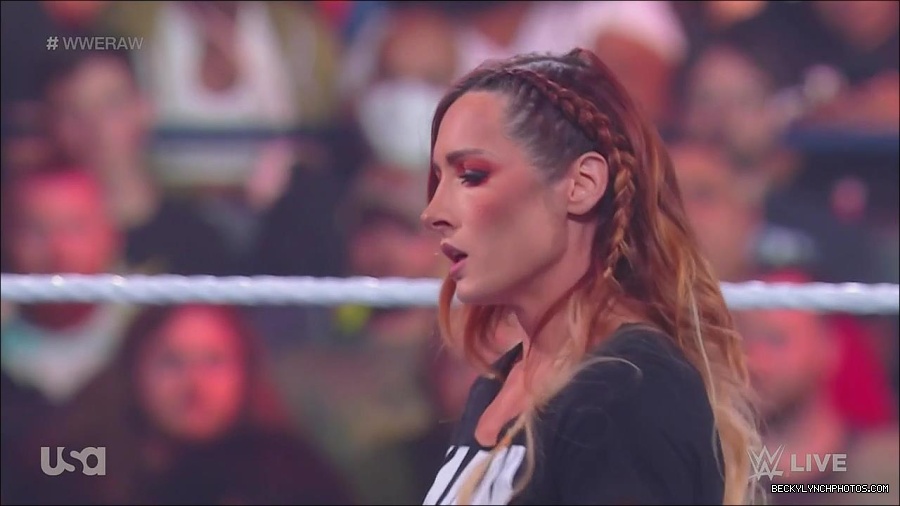 WWE_Monday_Night_Raw_2023_05_15_720p_HDTV_x264-NWCHD_mp4_003297248.jpg