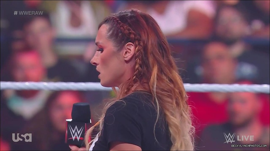 WWE_Monday_Night_Raw_2023_05_15_720p_HDTV_x264-NWCHD_mp4_003298049.jpg
