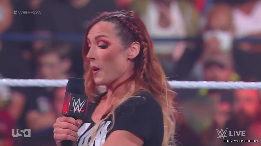 WWE_Monday_Night_Raw_2023_05_15_720p_HDTV_x264-NWCHD_mp4_003299250.jpg