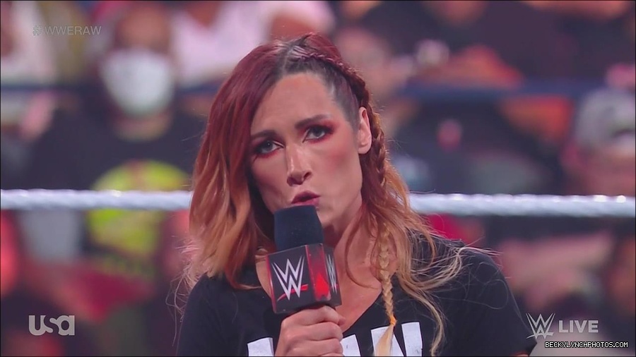 WWE_Monday_Night_Raw_2023_05_15_720p_HDTV_x264-NWCHD_mp4_003306457.jpg