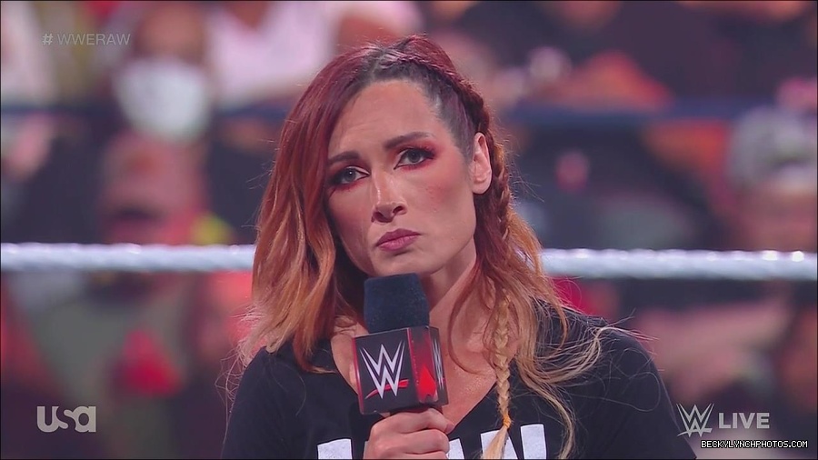 WWE_Monday_Night_Raw_2023_05_15_720p_HDTV_x264-NWCHD_mp4_003308459.jpg