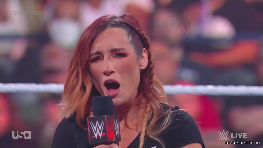 WWE_Monday_Night_Raw_2023_05_15_720p_HDTV_x264-NWCHD_mp4_003311262.jpg