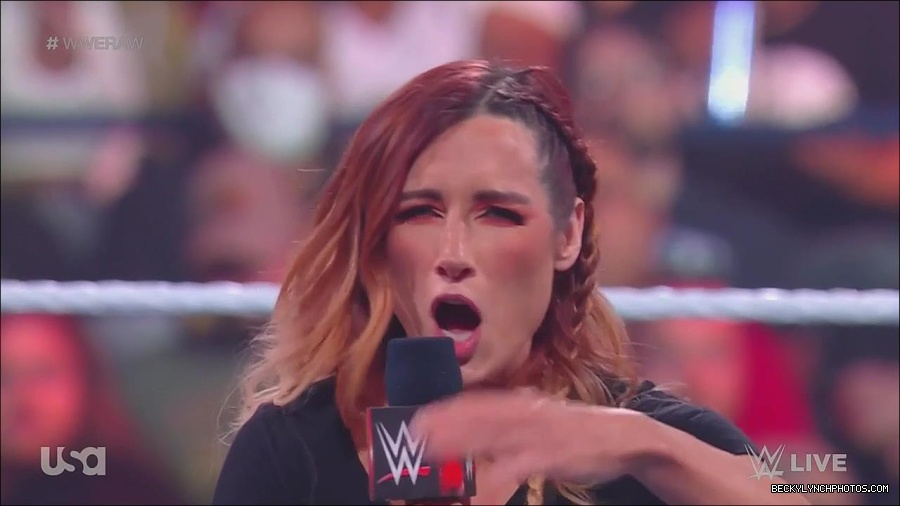 WWE_Monday_Night_Raw_2023_05_15_720p_HDTV_x264-NWCHD_mp4_003311662.jpg