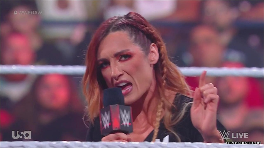 WWE_Monday_Night_Raw_2023_05_15_720p_HDTV_x264-NWCHD_mp4_003318869.jpg