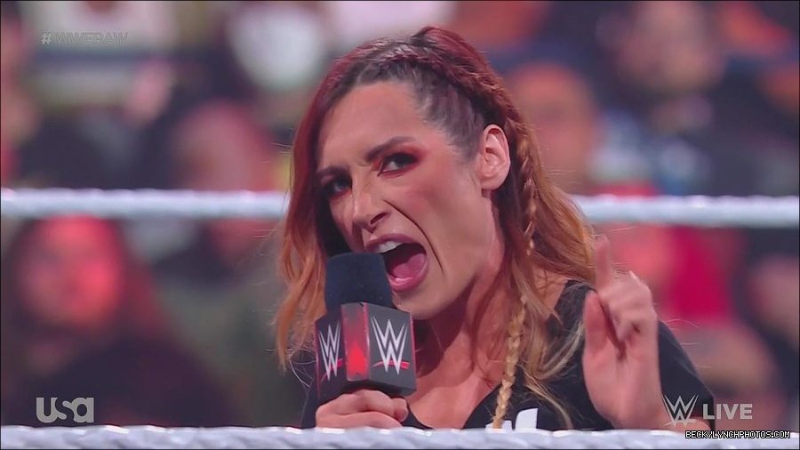 WWE_Monday_Night_Raw_2023_05_15_720p_HDTV_x264-NWCHD_mp4_003320071.jpg