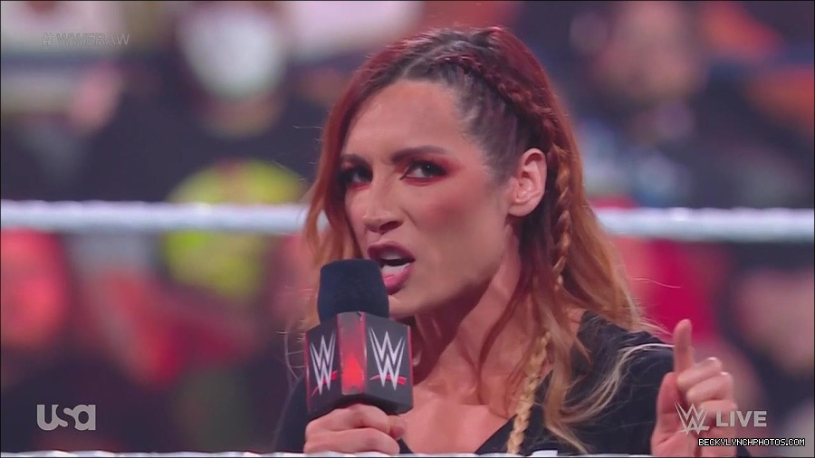 WWE_Monday_Night_Raw_2023_05_15_720p_HDTV_x264-NWCHD_mp4_003321272.jpg