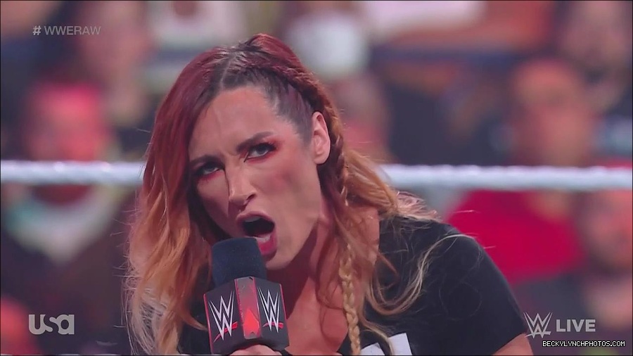 WWE_Monday_Night_Raw_2023_05_15_720p_HDTV_x264-NWCHD_mp4_003333284.jpg