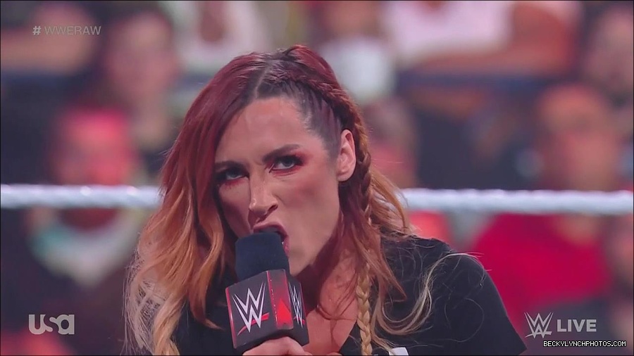 WWE_Monday_Night_Raw_2023_05_15_720p_HDTV_x264-NWCHD_mp4_003333684.jpg