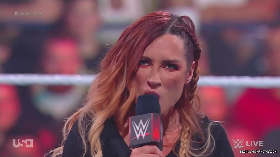 WWE_Monday_Night_Raw_2023_05_15_720p_HDTV_x264-NWCHD_mp4_003336887.jpg