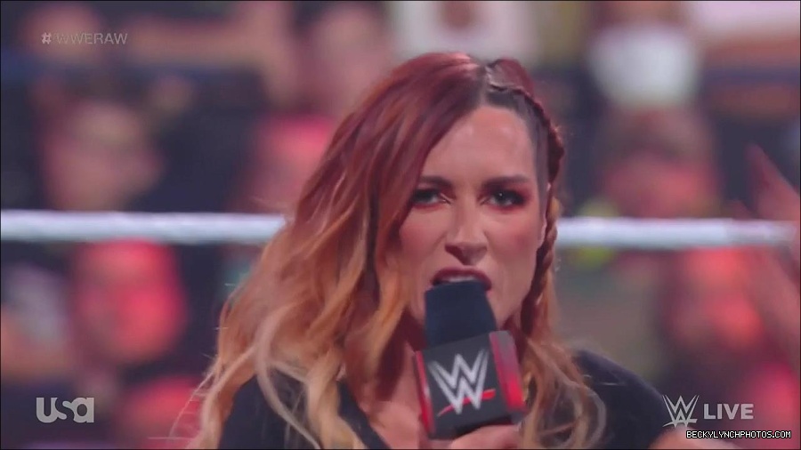WWE_Monday_Night_Raw_2023_05_15_720p_HDTV_x264-NWCHD_mp4_003343694.jpg