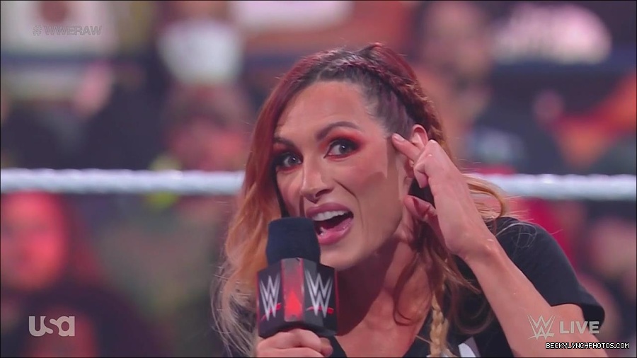 WWE_Monday_Night_Raw_2023_05_15_720p_HDTV_x264-NWCHD_mp4_003347698.jpg