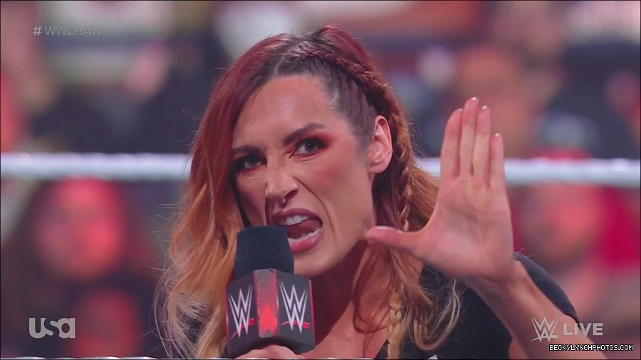 WWE_Monday_Night_Raw_2023_05_15_720p_HDTV_x264-NWCHD_mp4_003350901.jpg