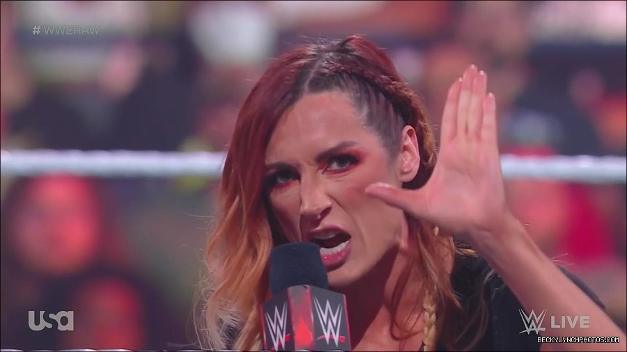 WWE_Monday_Night_Raw_2023_05_15_720p_HDTV_x264-NWCHD_mp4_003351702.jpg