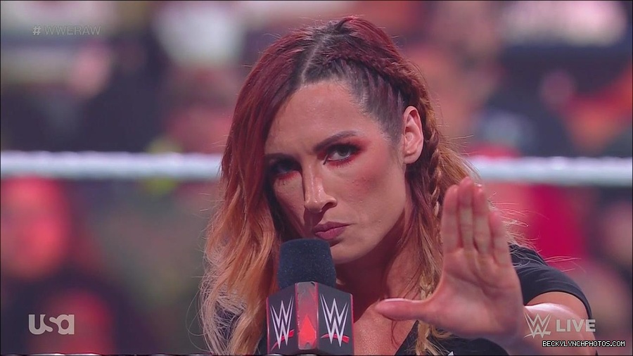 WWE_Monday_Night_Raw_2023_05_15_720p_HDTV_x264-NWCHD_mp4_003354105.jpg
