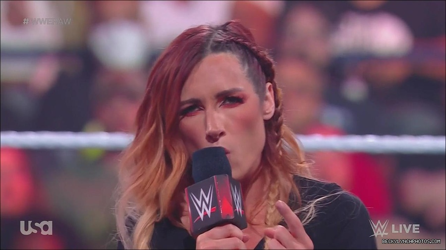 WWE_Monday_Night_Raw_2023_05_15_720p_HDTV_x264-NWCHD_mp4_003364515.jpg
