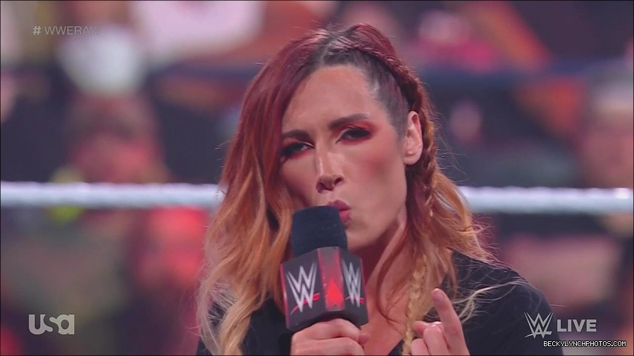 WWE_Monday_Night_Raw_2023_05_15_720p_HDTV_x264-NWCHD_mp4_003365316.jpg