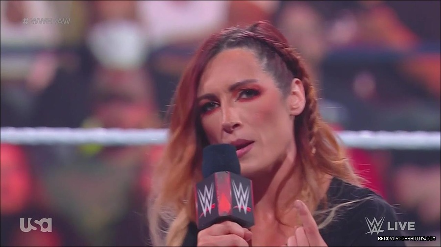 WWE_Monday_Night_Raw_2023_05_15_720p_HDTV_x264-NWCHD_mp4_003366117.jpg