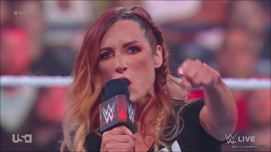 WWE_Monday_Night_Raw_2023_05_15_720p_HDTV_x264-NWCHD_mp4_003376527.jpg