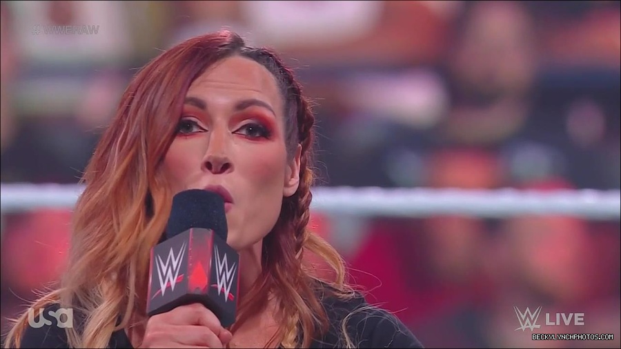 WWE_Monday_Night_Raw_2023_05_15_720p_HDTV_x264-NWCHD_mp4_003386137.jpg